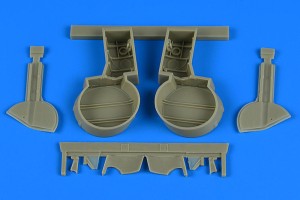 Aires 1:32 2220 Spitfire Mk.IXc wheel bay for Revell