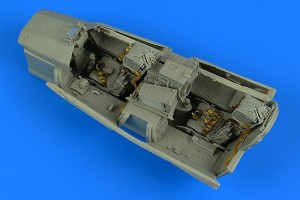 Aires 1:32 2243 Panavia Tornado GR.1 - early v. cockpit set for Revell