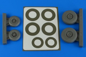 Aires 1:48 4841 A-26B/C (B-26B/C) Invader wheels & paint masks early for ICM