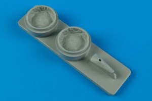 Aires 1:72 7278 Curtiss P-40B/C wheel bay for Airfix