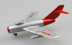 Easy Model 1:72 37131 Chinese Air Force Red fox