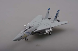 Easy Model 1:72 37185 F-14B VF-143 2001