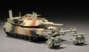 Trumpeter 1:72 7278 M1A1 with Mine Roller Set
