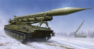 Trumpeter 1:35 9545 2P16 Launcher with Missile of 2k6 Luna (FROG-5)