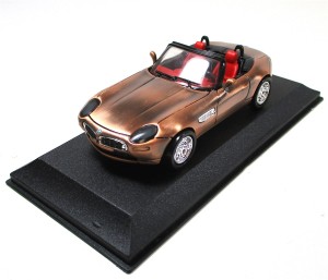 Modellauto 1:43 NewRay BMW Z8 OVP (765g)