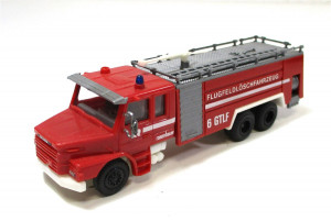 Modellauto RMM H0 1/87 LKW Scania Flugfeldlöschfahrzeug Feuerwehr
