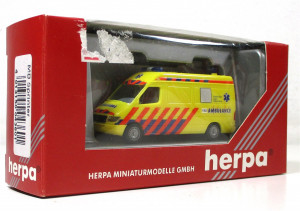 Modellauto H0 1/87 Herpa 043601 MB Sprinter Ambulance Engden 