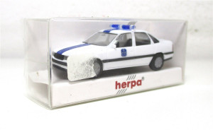 Modellauto H0 1/87 Herpa 041973 (1) Opel Vectra Stufenheck Polizei