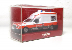 Modellauto H0 1/87 Herpa 044110 MB KTW Binz