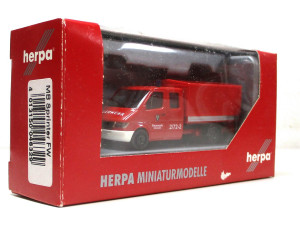 Modellauto H0 1/87 Herpa 046329 MB Sprinter 13 Doka Feuerwehr Wiesbaden