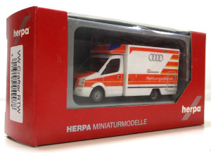 Modellauto H0 1/87 Herpa 049078 VW Crafter RTW Audi Gesundheitsschutz