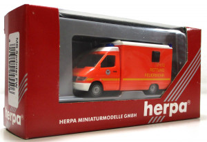 Modellauto H0 1/87 Herpa 045506 MB Sprinter RTW FW Hamburg