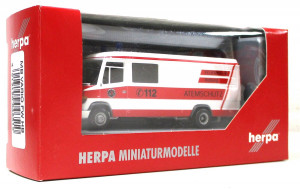 Modellauto H0 1/87 Herpa 046510 MB Vario Langkasten FW Bremen 