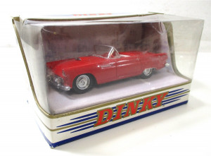 Modellauto 1:43 Dinky Collection DY-31 Ford Thunderbird 1955 OVP (232h)
