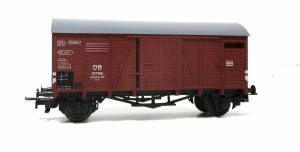 Liliput H0 (2) 25300 gedeckter Güterwagen 277 165 DB (823H)