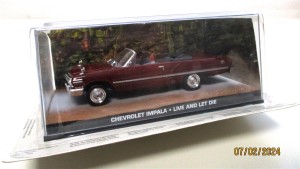 Modellauto 1:43 GE Fabbri James Bond 007 Chevrolet Impala OVP (781h)