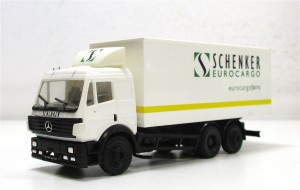 Modellauto H0 1/87 LKW Herpa MB Zugmaschine Koffer