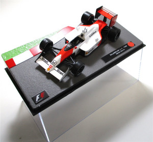 Modellauto 1:43 Panini Formula 1 Rennwagen McLaren Senna OVP (278h)