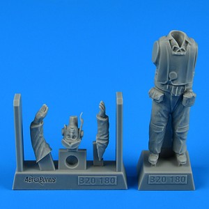 Aerobonus 1:32 320180 US Marine Corps WWII Pilot