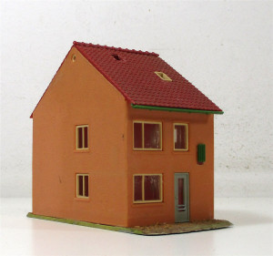 Fertigmodell H0 Faller Wohnhaus/Reihenhaus (H0-0152h)
