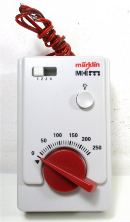 Märklin Digital 67025 Fahrregler Delta 4 Züge/Lichttaste ohne OVP (3751h)
