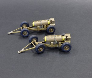 Plus model 1:32 AL3017 Bomb trailer MK2