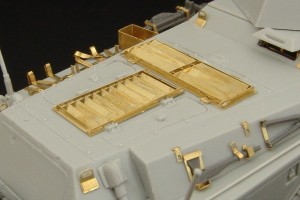 Hauler 1:48 HLX48310 Sd Kfz 234-2 Puma engine grills