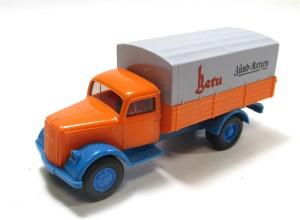Wiking H0 1/87 Modellauto LKW Opel Blitz Pritsche Beru ohne OVP (059-26) 