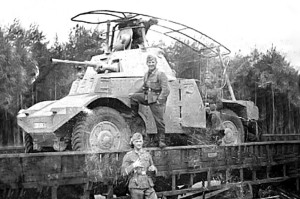 ICM 1:35 35378 Panzerspähwagen (Funk) P204(f), Armoured Command Vehicle