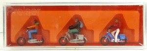 Spur H0 Preiser 10125 Figuren Mofa-Fahrende OVP ()5923K