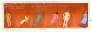 Spur H0 Preiser 14137 Figuren Stehende Reisende OVP (5924K)