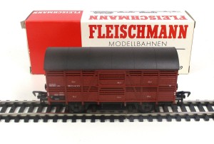 Spur H0 Fleischmann 5029 Kleinviehwagen braun  OVP  (3379k)