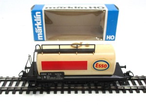 Spur H0 Märklin 4441 Tankwagen ESSO OVP (3816k)