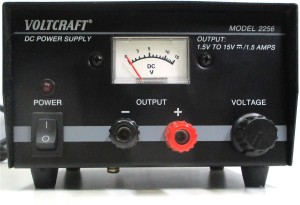 Voltcraft Model 2256 Transformator stabilisiert, 0-15V DC o.OVP (4275k)