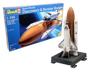 Revell 1:144 4736 Space Shuttle Discovery &Booster