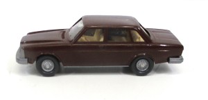 Wiking H0 1/87 264 Volvo braun PKW-Modell o. OVP (99-21)