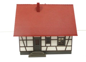 Spur H0 Faller Fertigmodell Fachwerk-Einfamilienhaus (III)
