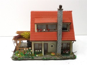 Spur H0 Faller Einfamilienhaus  Bruchsteinkamin Fertigmodell 