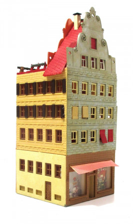 Spur H0 Fertigmodell Stadthaus mit Mansarde und Balkon (H0-0942C)